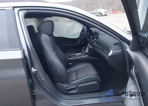 2019 Honda Accord Sport z USA, uszkodzony, nr VIN 1HGCV1F33KA069849